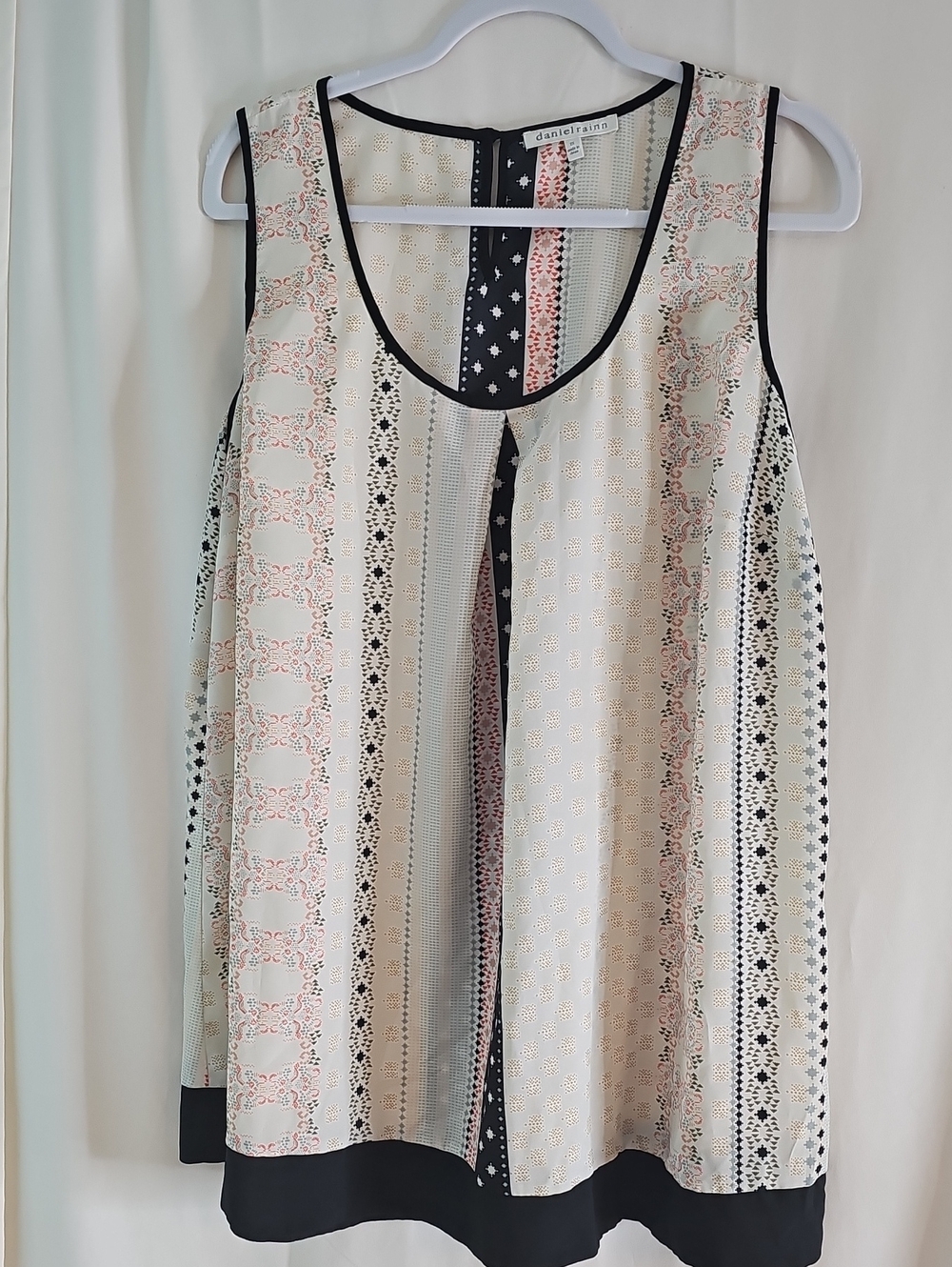 Daniel Rainn Cream Patterned Sleeveless Blouse with Black Trim
